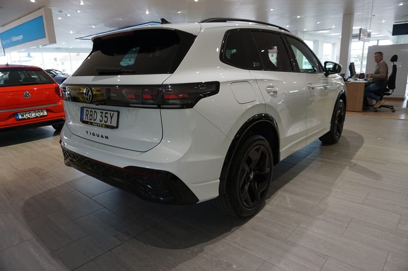 Bild 5 av Volkswagen Tiguan R-LINE 2.0 TDI  4M 193 HK DSG