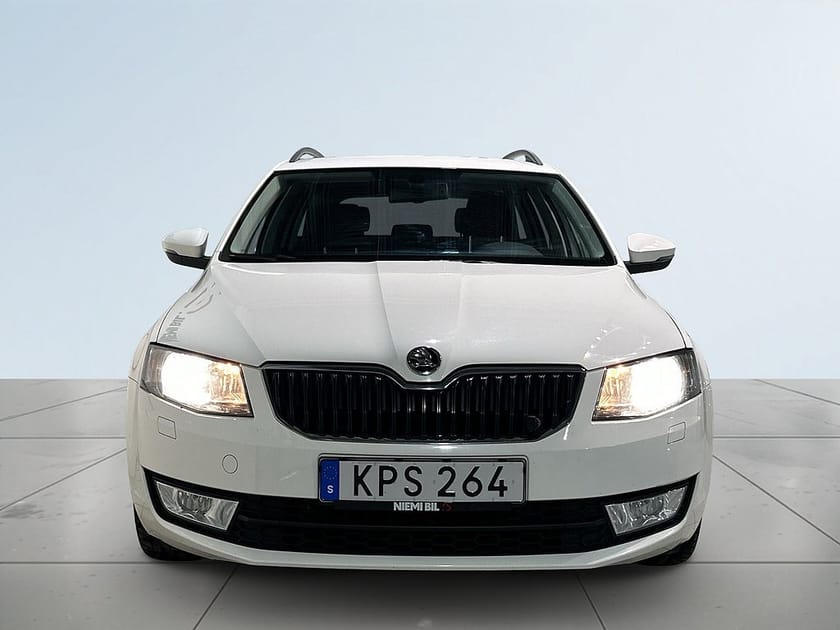 Bild 2 av Škoda Octavia Kombi Skoda 1.6 TDI 4x4 Ambition Drag Dvärm MoK S/V-hjul