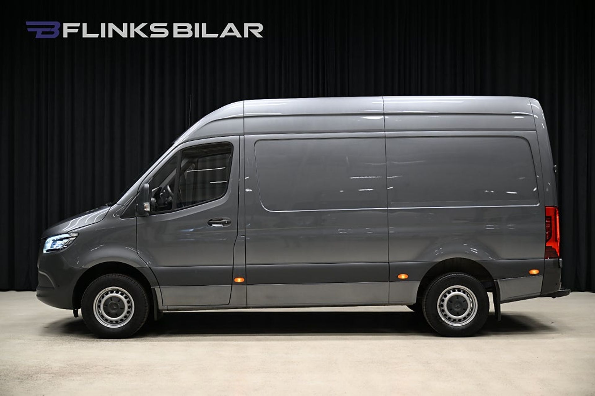 Mercedes-Benz Sprinter 2023, photo 3/10