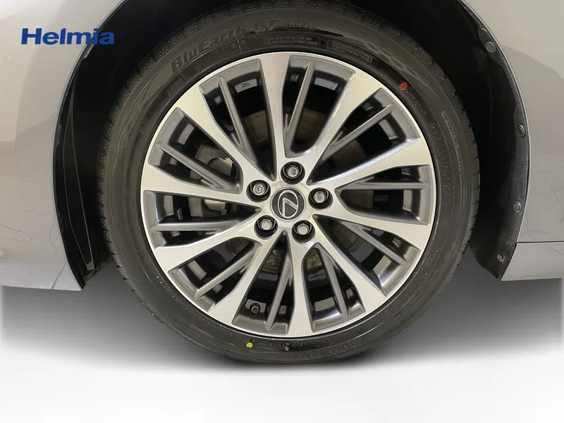 Bild 9 av 15 – Lexus ES 300h 300H, Limited Edition
