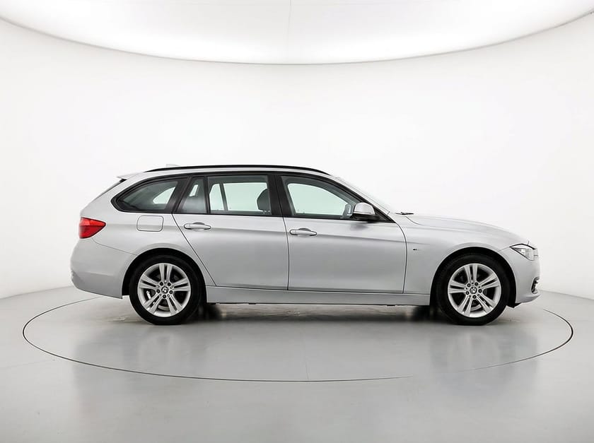 Bild 4 av BMW 320d xDrive Touring 190hk | Sport line | P-sens | Drag |