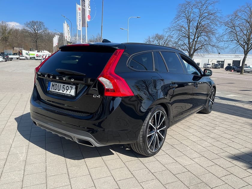 Bild 5 av Volvo V60 D4 190 hk SKINN/GPS/BACKKAMERA/TAKLUCKA/KEYLESS