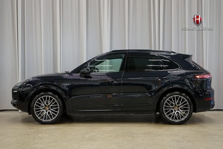 Porsche Cayenne E-Hybrid Pano PASM Chrono Drag Värmare Bose 21" RS Spy