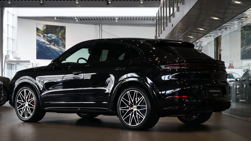 Bild 2 av Porsche Cayenne S E-Hybrid Coupé 