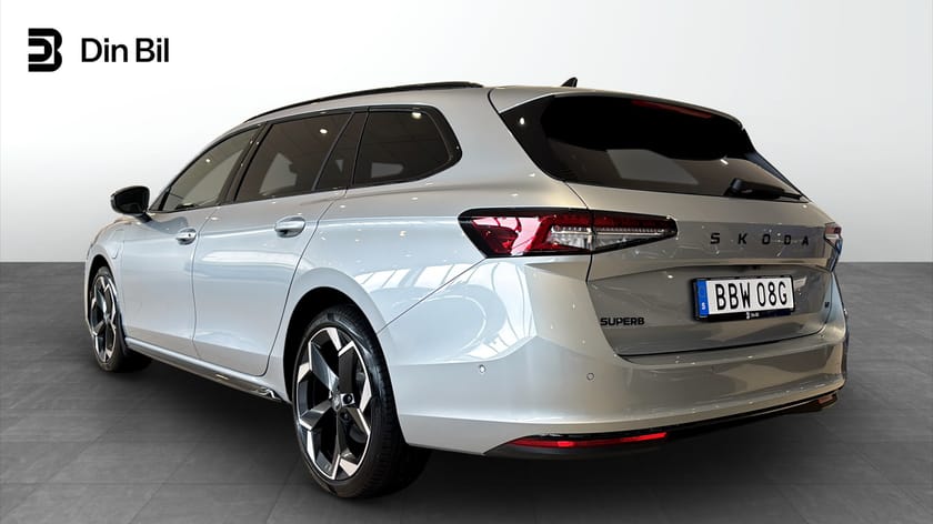 Bild 3 av Škoda Superb iV Kombi COMBI SPORTLINE 1,5 TSI 204 HK 6 VXL DSG
