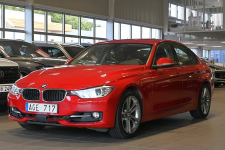 BMW 328i Sedan Aut 245hk Sport line 18" Adaptiv Farth
