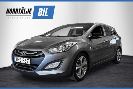 Hyundai i30 Kombi 1.6 135 HK GDI BUSINESS NYBES NYSERV PANO PDC 17"