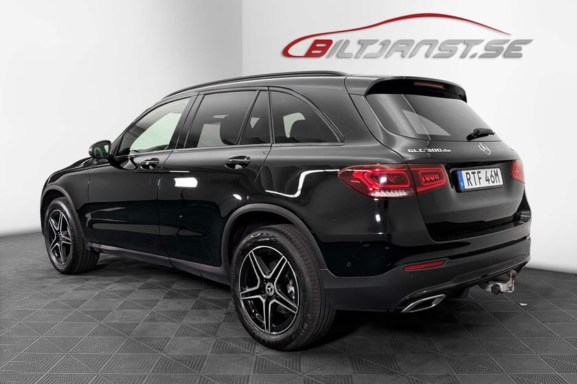Bild 3 av Mercedes-Benz GLC 300 de 4MATIC PLUG-IN/AMG-LINE/NIGHT PACKAGE/ COCKPIT/