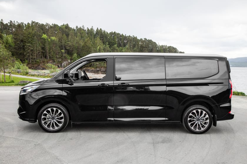 Bilde 4 av Ford E-Tourneo Custom 340 L2/217hk/Titanium X/360/Krok