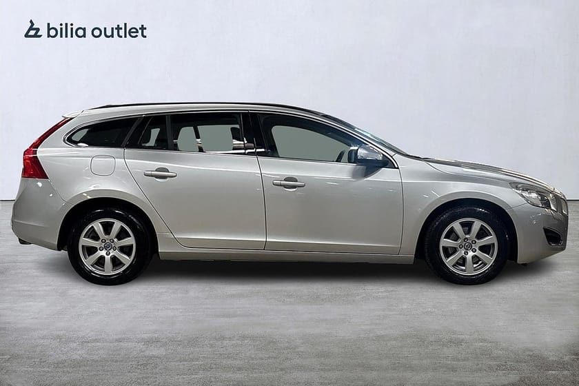Bild 5 av Volvo V60 T4F aut Momentum 180hk Drag P-värm PDC KamremBytt