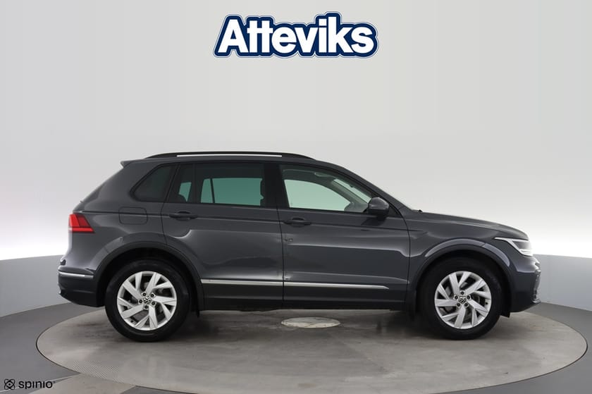 Bild 2 av Volkswagen Tiguan TSI 150hk Drag Kamera Rattvärm App.