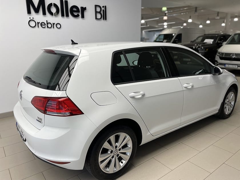 Bild 4 av Volkswagen Golf LIM 1,2 TSI 110 MASTERS Värmare Backkamera