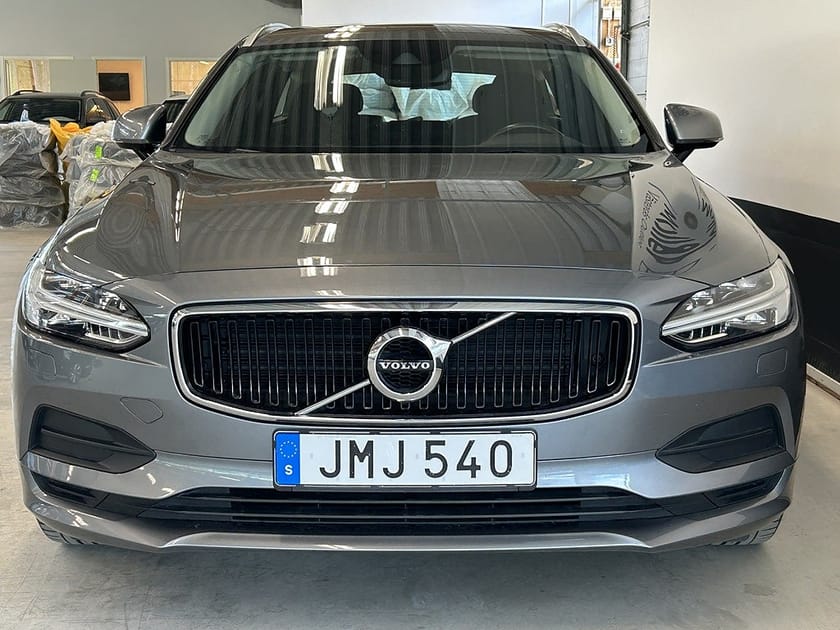 Bild 3 av Volvo V90 D3 Momentum 150hk Värmare Sensorer CarPlay