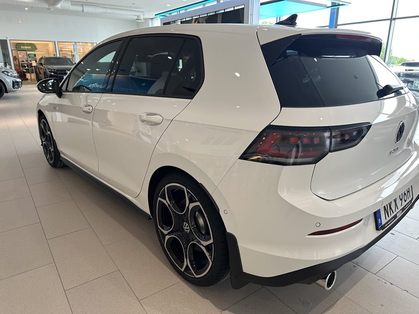 Bild 3 av Volkswagen Golf GTI 265 HK DSG7