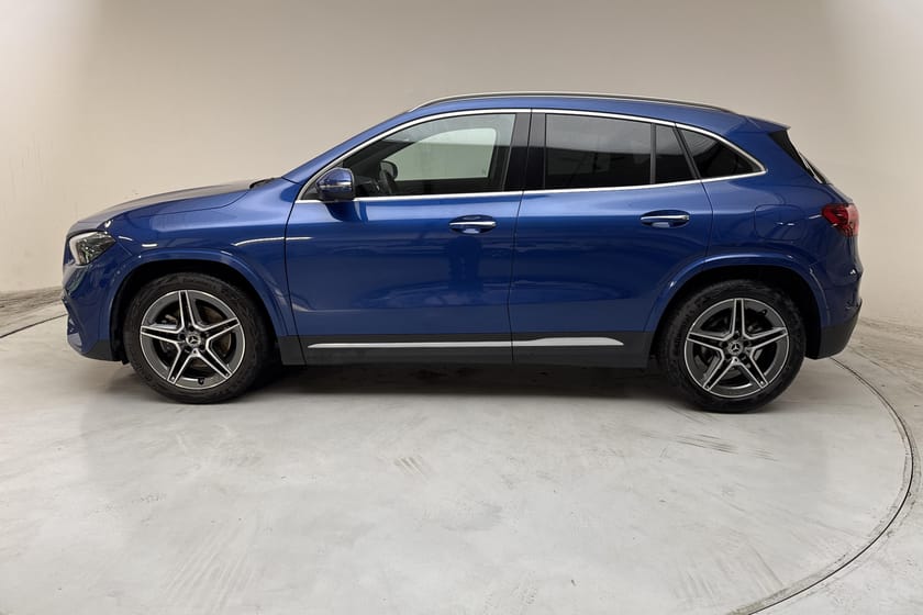 Bild 2 av Mercedes-Benz GLA 200 H247 (163hk) AMG Line Panorama