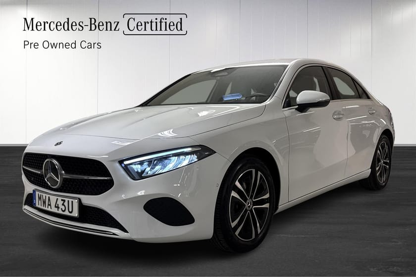 Bild 1 av Mercedes-Benz A 200 Sedan Elstolar/Metallic/Panelbelysning