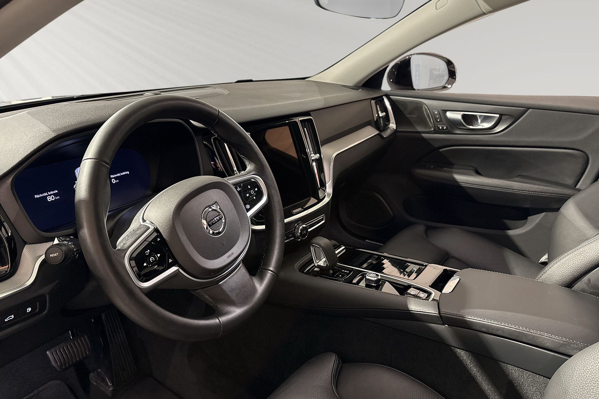 Volvo V60 T6 Plug-In Hybrid AWD 2026, bild 7/10