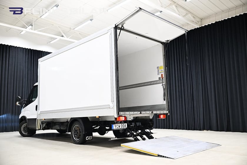 Bild 5 av Iveco Daily 35-160 Chassi Cab 156HK Automat|Volymskåp|BG-Lyft|LED|Backkamera|Lågmil