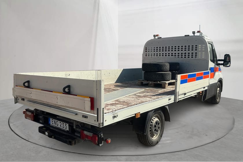 Bild 3 av Iveco Daily 35-150 Chassis Cab 35 2.3 (146hk) Dragkrok Vinterhjul