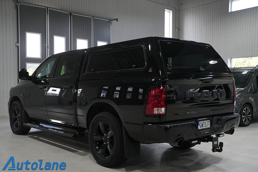 Bild 4 av RAM 1500 Crew Cab Classic 5.7 V8 HEMI 4x4 Drag,Kamera,GPS, 395hk