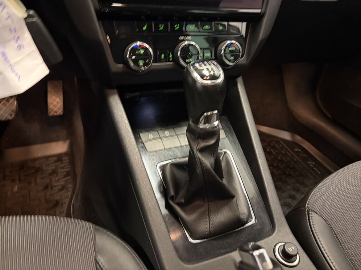 Škoda Škoda Octavia Kombi — bild 12