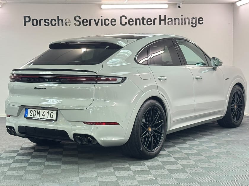 Bild 4 av Porsche Cayenne E-Hybrid Coupé