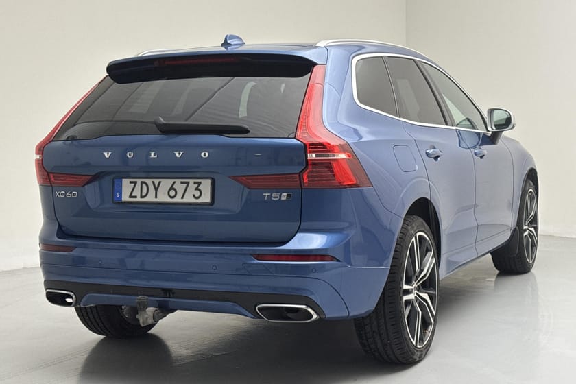 Bild 3 av Volvo XC60 T5 AWD (250hk) R-Design Teknikpkt Panorama
