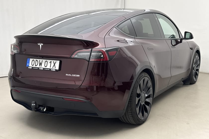 Bild 3 av Tesla Model Y Performance Dual Motor AWD Vinterhjul