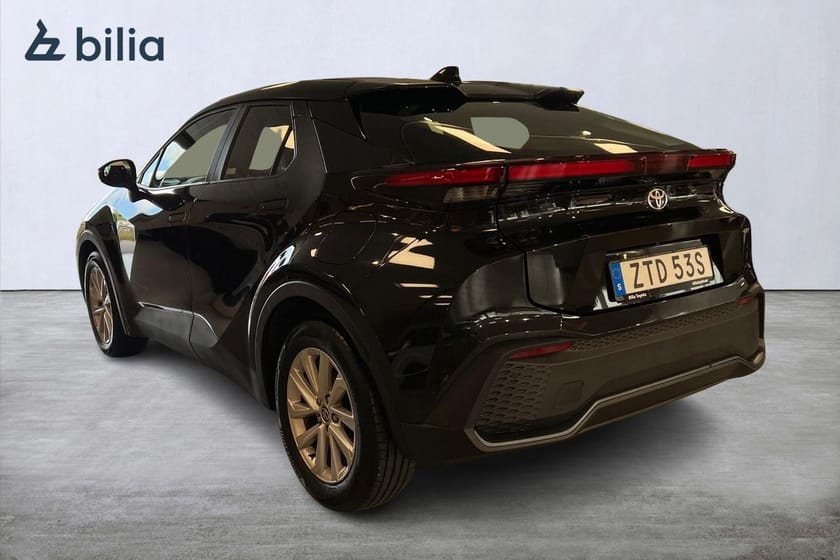 Bild 2 av Toyota C-HR Hybrid 1,8 Active Värmare Moms
