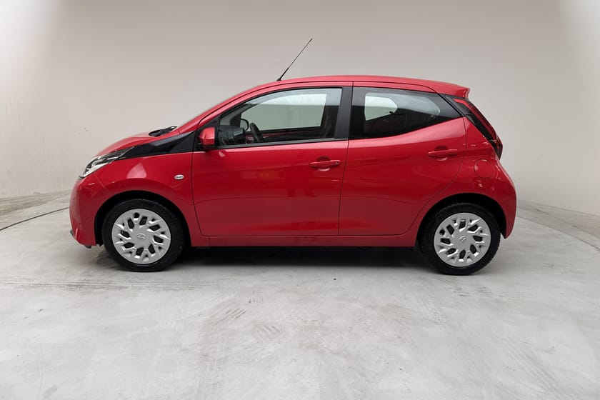 Bild 2 av Toyota Aygo 1.0 5dr (72hk) X-Play Backkamera
