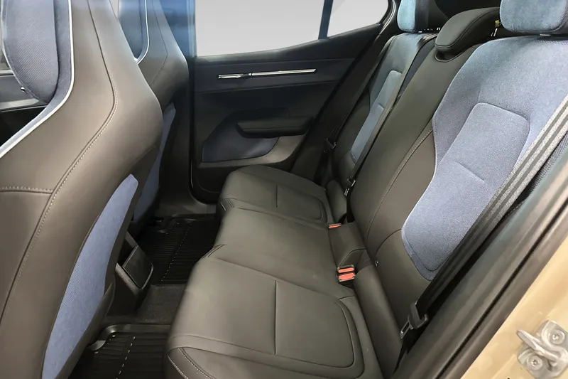 Volvo EX30 Cross Country Twin Motor Performance bilde 11