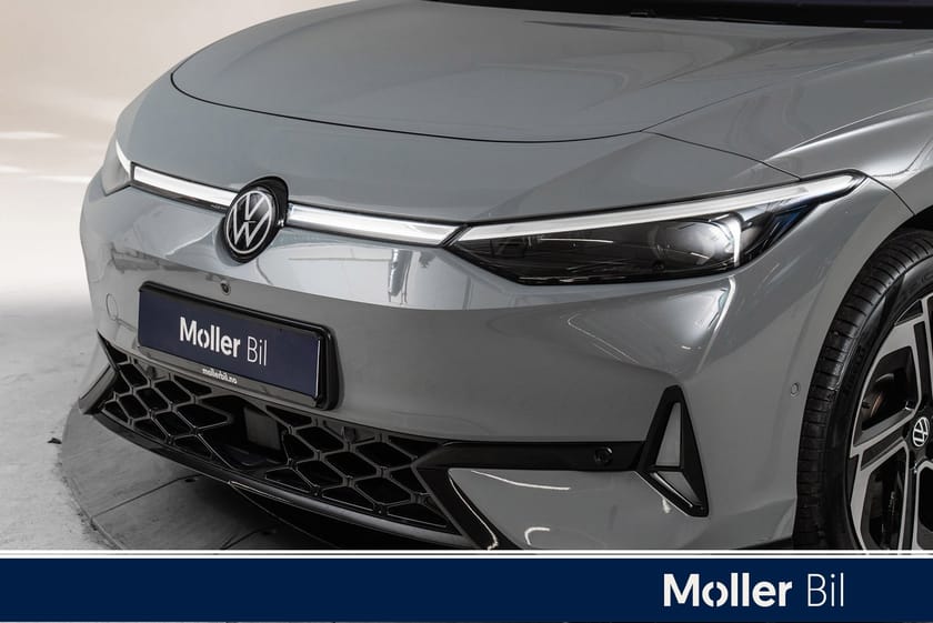 Bilde 2 av Volkswagen ID.7 91 kWh 4Motion gtx 4m stv bl 86kwh 340hk
