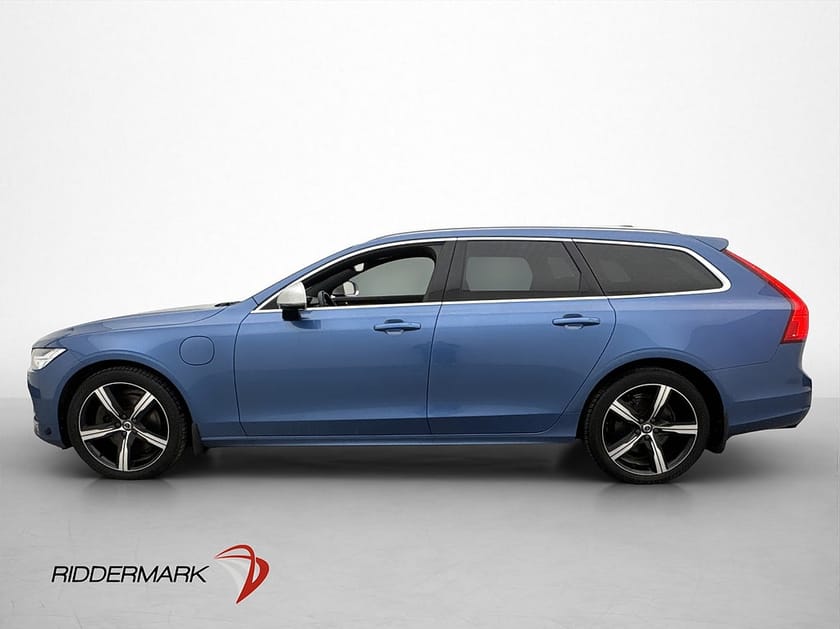 Bild 4 av Volvo V90 Recharge T8 AWD R-Design H/K Värm HUD  360° Drag