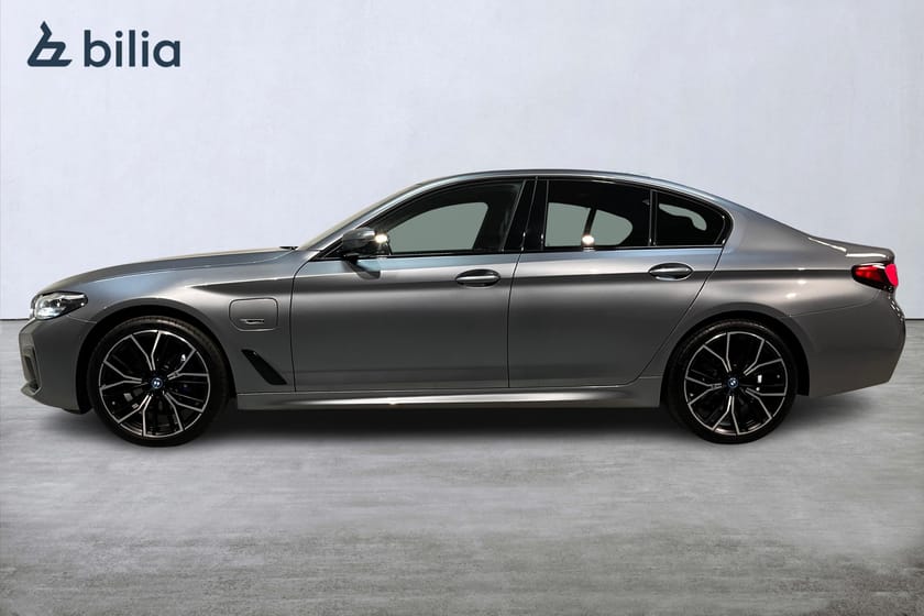 Bild 3 av BMW 530e xDrive Sedan M Sport / Taklucka / Drag / Rattvärme / Display Key