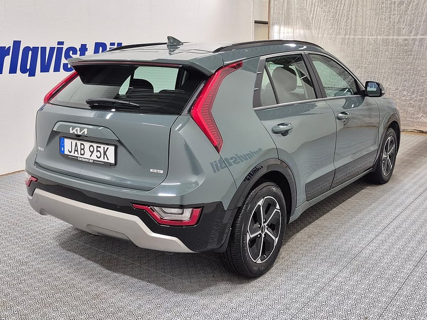 Bild 4 av Kia Niro Plug-In-Hybrid Plug in 183HK Action