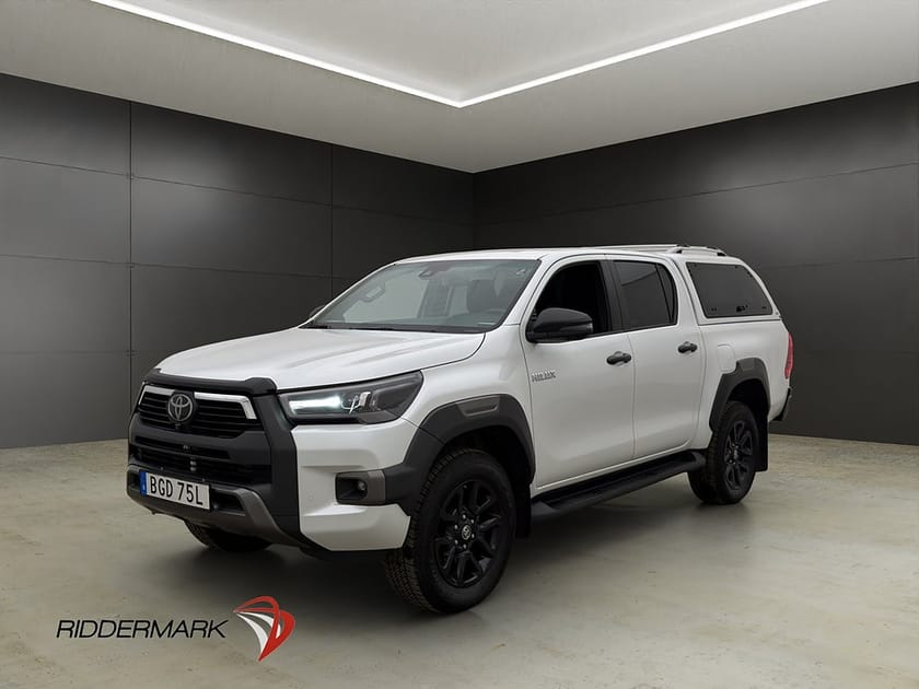 Bild 3 av Toyota Hilux Dubbelhytt Invincible 2.8 4WD Dragkrok JBL Diff Kåpa Moms