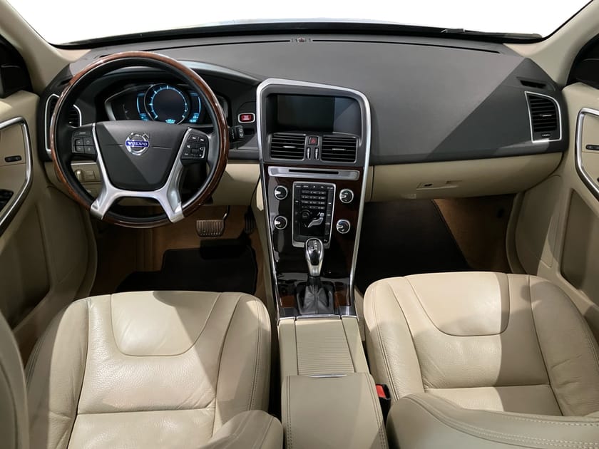 Bild 5 av Volvo XC60 D5 AWD Momentum Business Edition