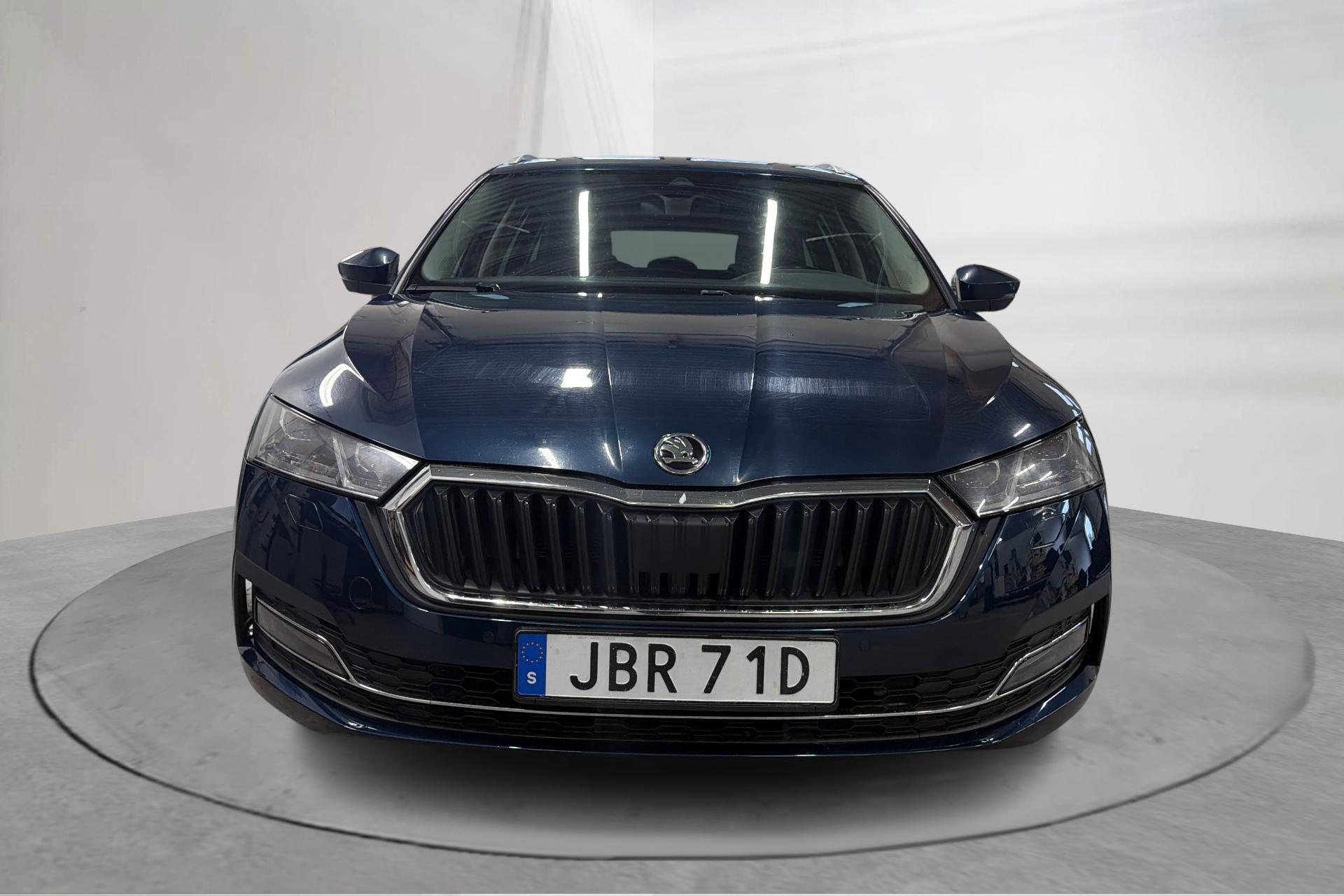Skoda Octavia Kombi 1.5 TSI G-TEC 2022, photo 5/10