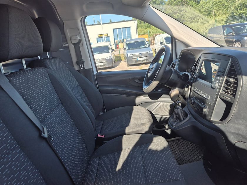 Bild 4 av Mercedes-Benz Vito 110 CDI 2.8t Långt skåp 100HK