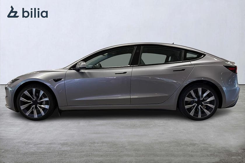 Bild 3 av Tesla Model 3 Standard Range Metallic | Autopilot | 19" Fälg