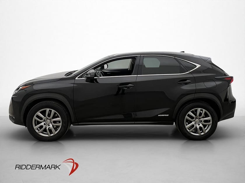 Bild 4 av Lexus NX 300h AWD 2.5 Business 0.52l/mil Drag Kamera