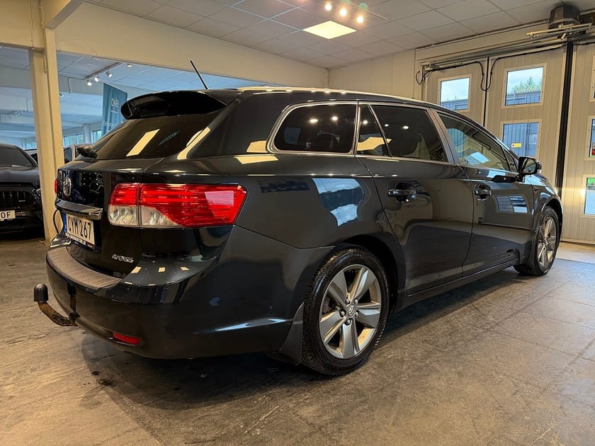 Bild 4 av Toyota Avensis Kombi