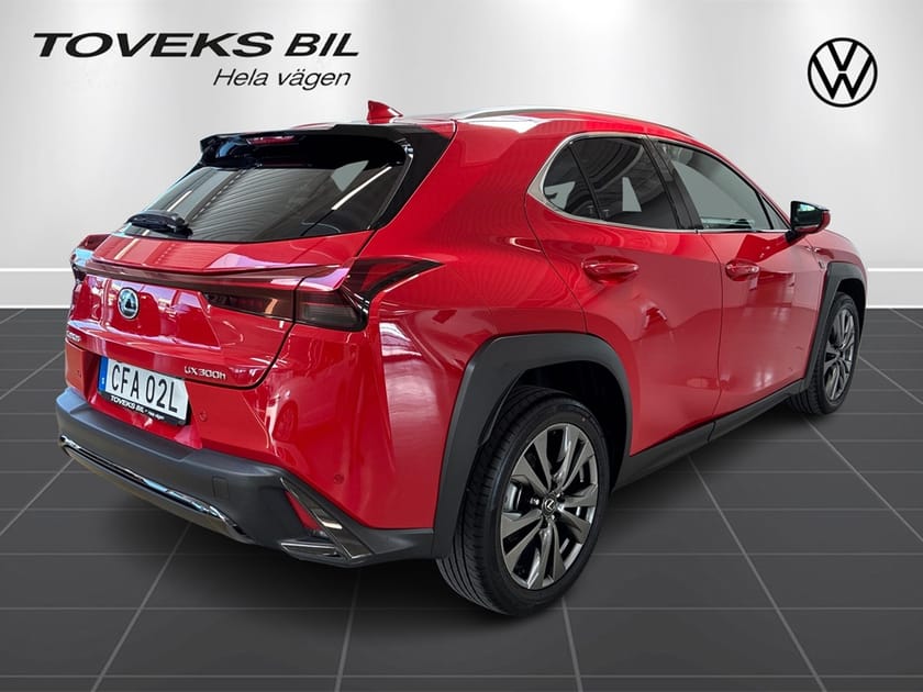 Bild 3 av Lexus UX 300h CVT, 199HK, 2025