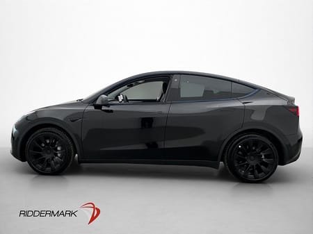 Tesla Model Y Standard Range RWD Svensksåld Panorama