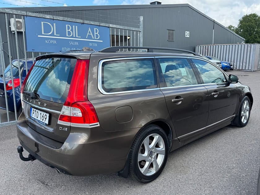 Bild 4 av Volvo V70 D4 181hk Geartronic Classic Momentum Euro 6
