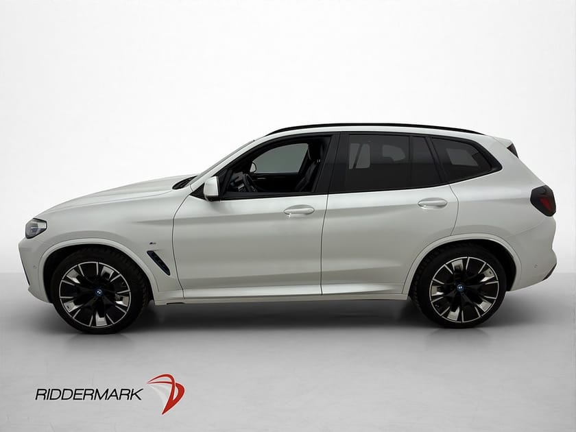 Bild 5 av BMW iX3 M Sport Panorama 360° H/K Laser HUD Dragkrok MOMS