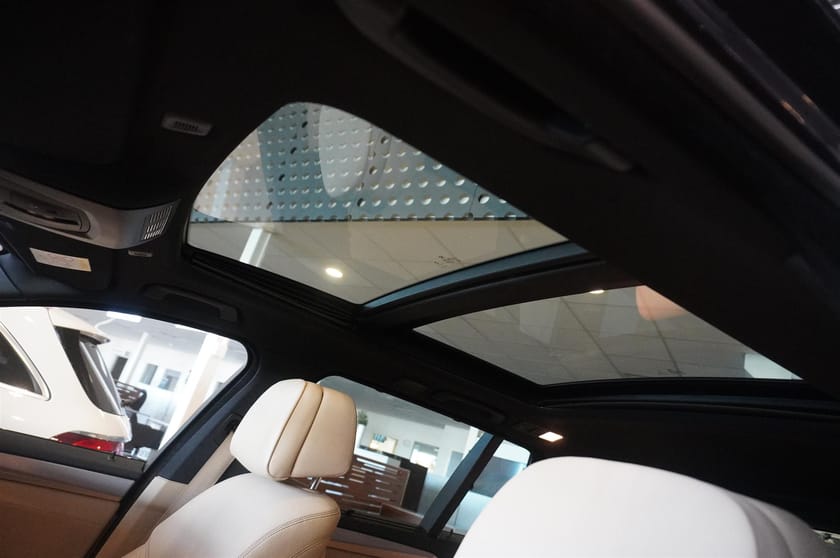 Bild 4 av BMW 530d xDrive Touring M Sport Panorama Läder Navi Värmare En Ägare