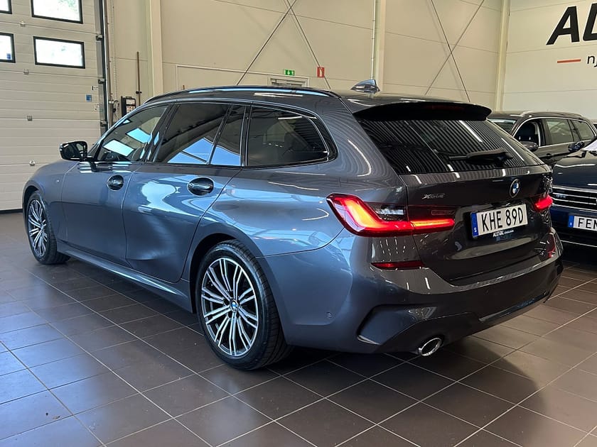 Bild 4 av BMW 320d xDrive Touring Steptronic M-Sport Kamera/Navi/HK