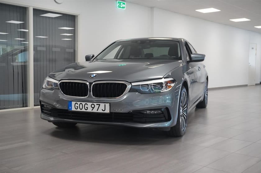 Bild 2 av BMW 530e xDrive iPerformance Sedan Sportline Sportstolar HiFi