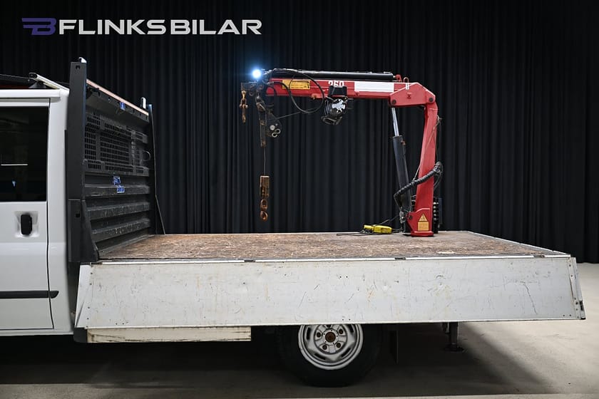 Bild 5 av Ford Transit T350 Chassis Dubbelhytt 2.2 TDCi 125HK AWD Flak|Kranbil|Maxilift|Lyfter-1760kg